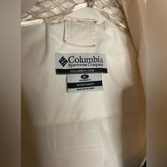 Columbia Interchange Size XL Jacket (SHELL ONLY) With Hood - Picture 3 of 10